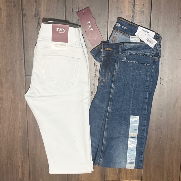 Jeans - Picture 1 of 6